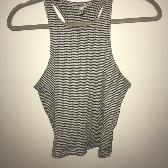 Tank top - Picture 2 of 3